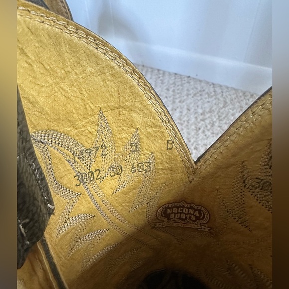 Vintage Nocona Gray Leather Cowgirl Boots size 5 B - Picture 6 of 8